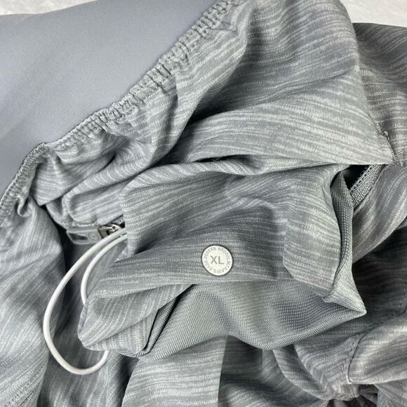 Lululemon T.H.E. Short *Linerless 9" - Picture 7 of 7
